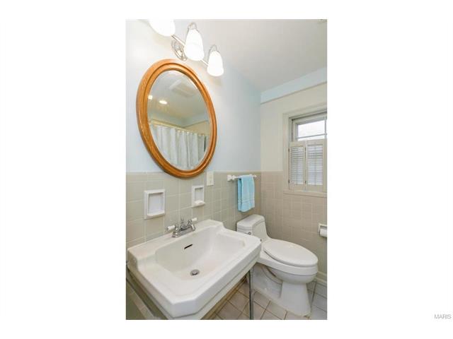 1312 Beverly, Glendale, MO 63122 photo 27