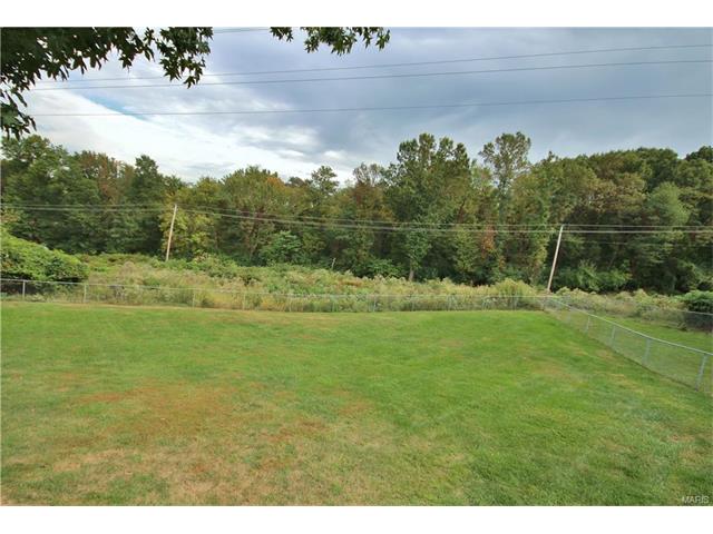406 Dennison Estates Dr, Ballwin, MO 63021 photo 32