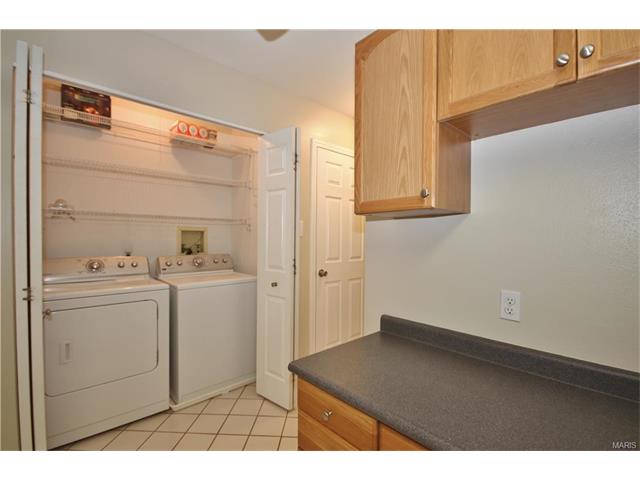 406 Dennison Estates Dr, Ballwin, MO 63021 photo 6