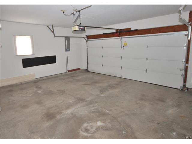 406 Dennison Estates Dr, Ballwin, MO 63021 photo 27