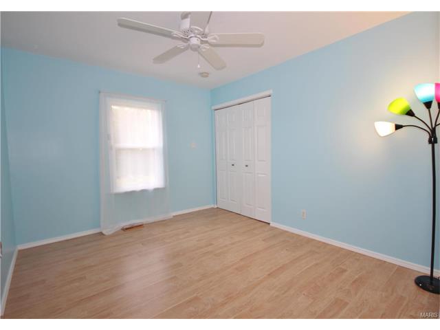 406 Dennison Estates Dr, Ballwin, MO 63021 photo 18