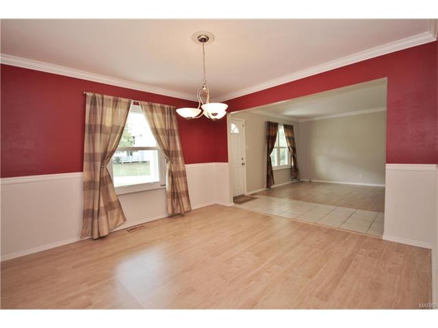 406 Dennison Estates Dr, Ballwin, MO 63021 photo 11