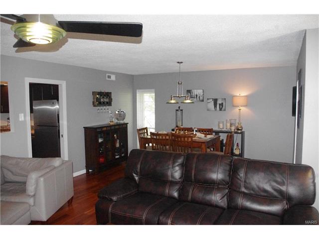 927 Claytonbrook Dr #4, Ballwin, MO 63011 photo 6