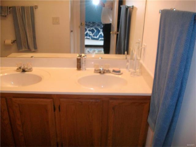 1319 Holgate Dr #D, Ballwin, MO 63021 photo 7