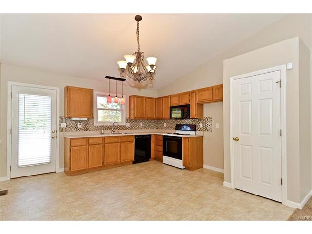 471 Chatham Dr, O'fallon, MO 63366 photo 18