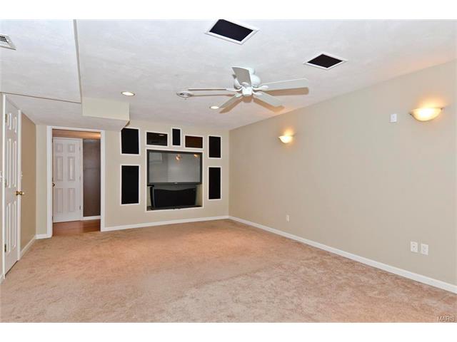 471 Chatham Dr, O'fallon, MO 63366 photo 4