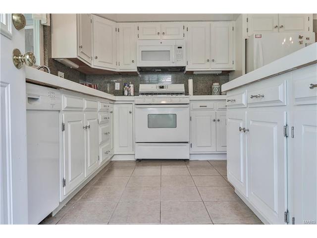856 Sugar Hill Dr, Ballwin, MO 63021 photo 17