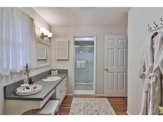 856 Sugar Hill Dr, Ballwin, MO 63021 photo 34