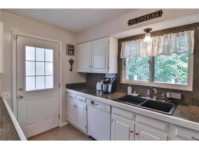 856 Sugar Hill Dr, Ballwin, MO 63021 photo 19