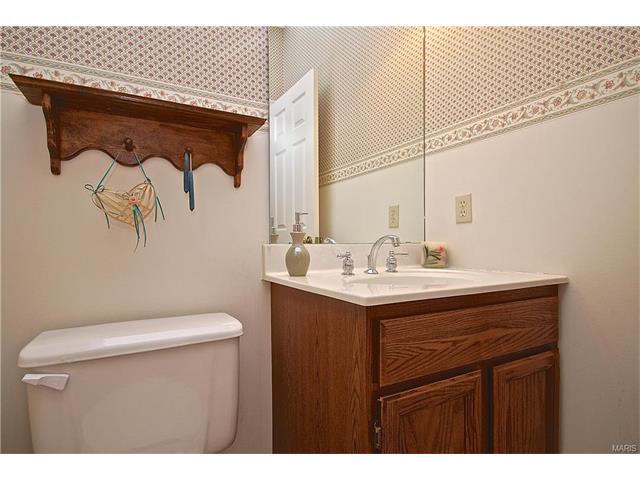 17488 Princeton Ridge Ct, Eureka, MO 63025 photo 13