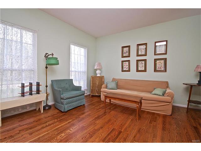 17488 Princeton Ridge Ct, Eureka, MO 63025 photo 3
