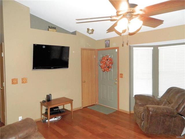 39 Jacqueline Cir, O'fallon, MO 63368 photo 3