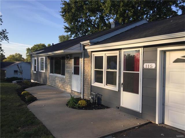 115 Lark Hill Ln, Ballwin, MO 63021 photo 2
