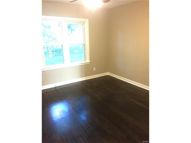 115 Lark Hill Ln, Ballwin, MO 63021 photo 8