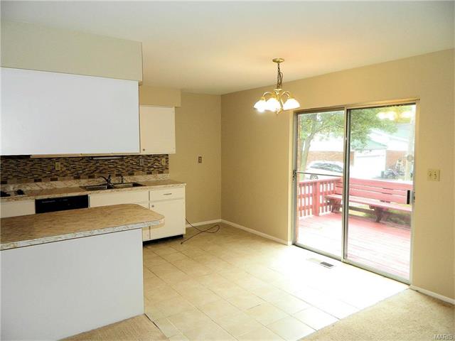 436 Hill Trail Dr, Ballwin, MO 63011 photo 14