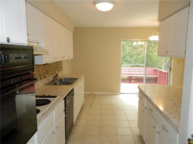 436 Hill Trail Dr, Ballwin, MO 63011 photo 9