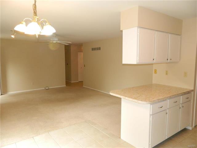 436 Hill Trail Dr, Ballwin, MO 63011 photo 11