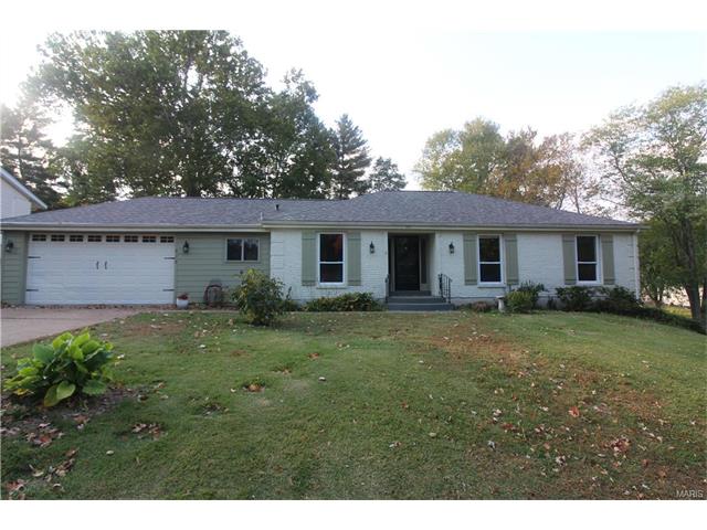 812 Phaeton Dr, Ballwin, MO 63021 photo 1