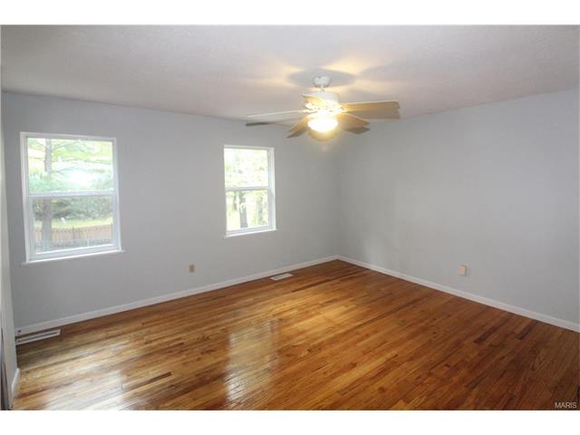 812 Phaeton Dr, Ballwin, MO 63021 photo 10