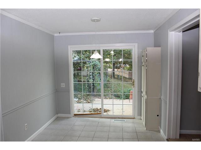 812 Phaeton Dr, Ballwin, MO 63021 photo 8