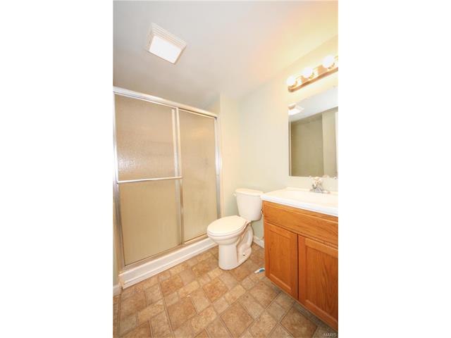 629 Big Horn Dr, O'fallon, MO 63368 photo 9