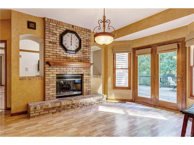 16052 Autumn Oaks Cir, Ellisville, MO 63021 photo 13