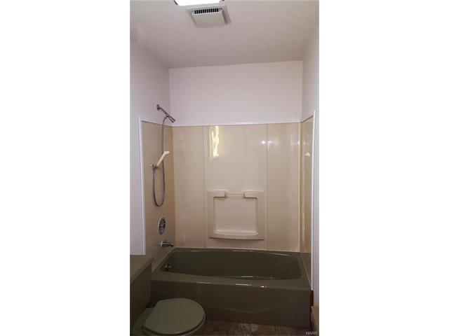 1401 Marsh Ave, Ellisville, MO 63011 photo 11