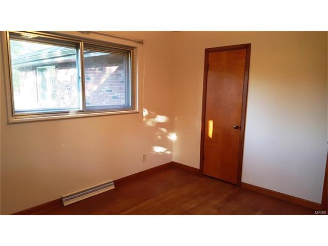 1401 Marsh Ave, Ellisville, MO 63011 photo 7