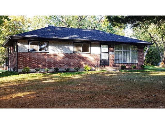 1401 Marsh Ave, Ellisville, MO 63011 photo 1