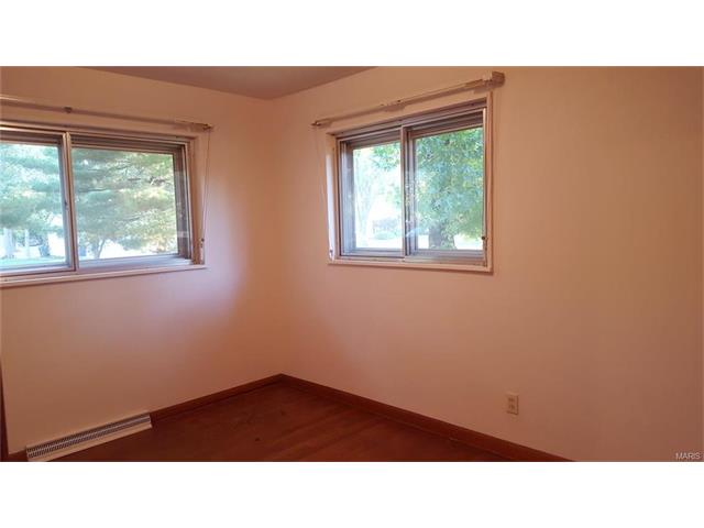 1401 Marsh Ave, Ellisville, MO 63011 photo 8