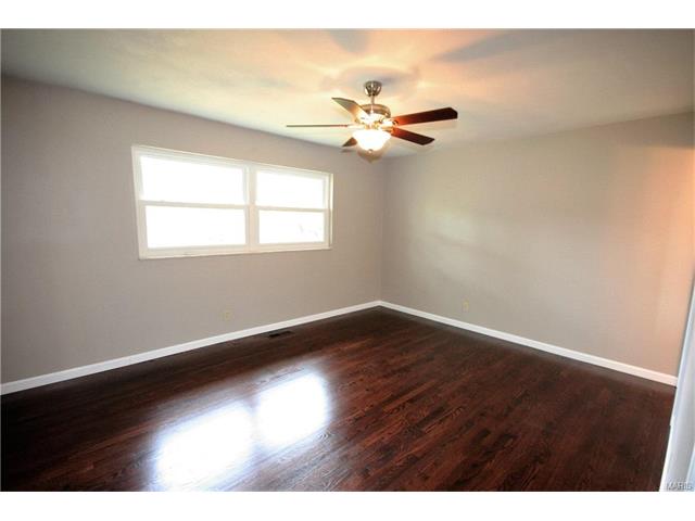 2711 Danforth Dr, Saint Louis, MO 63129 photo 14