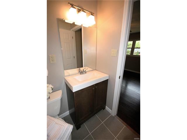 2711 Danforth Dr, Saint Louis, MO 63129 photo 19
