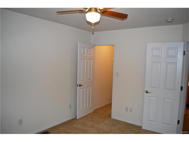 218 Tyndale Dr, O'fallon, MO 63366 photo 22