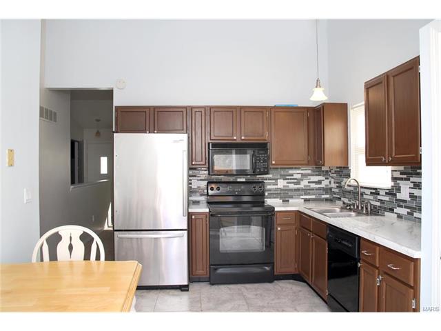511 Merribrook, O'fallon, MO 63368 photo 8