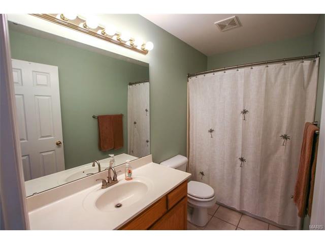 1126 Whitegate Ct, O'fallon, MO 63366 photo 13