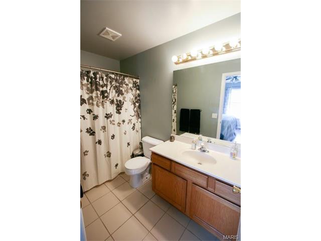 1126 Whitegate Ct, O'fallon, MO 63366 photo 10