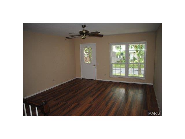 433 Melanie Mdws, Ballwin, MO 63021 photo 9