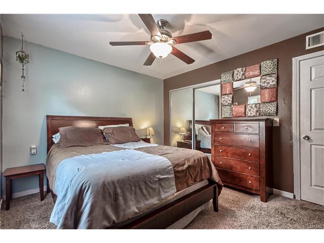 712 Larkspur Ln, O'fallon, MO 63366 photo 9