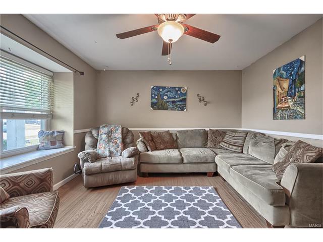 712 Larkspur Ln, O'fallon, MO 63366 photo 4