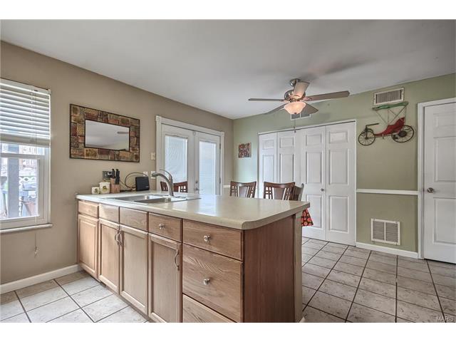 712 Larkspur Ln, O'fallon, MO 63366 photo 8