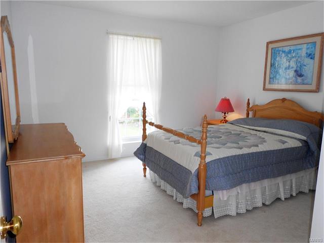 917 Claybend Dr, Ballwin, MO 63011 photo 16