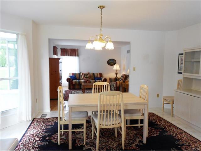 917 Claybend Dr, Ballwin, MO 63011 photo 9