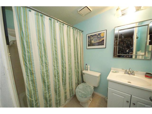 708 Ridgeside #D, Ballwin, MO 63021 photo 10