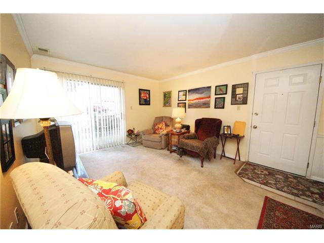 708 Ridgeside #D, Ballwin, MO 63021 photo 4