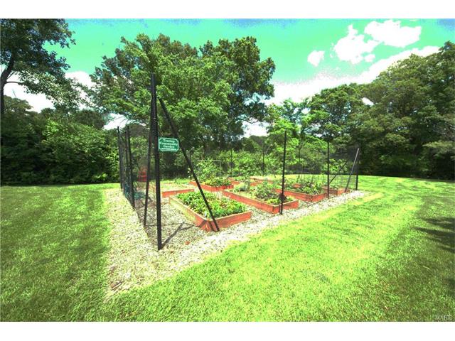 708 Ridgeside #D, Ballwin, MO 63021 photo 16