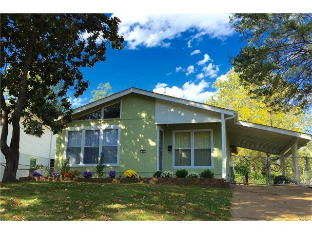 221 Chamberlin Dr, Ballwin, MO 63021 photo 1