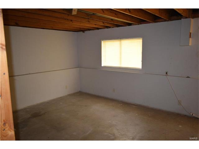 516 Treetop Trl, Ballwin, MO 63021 photo 17