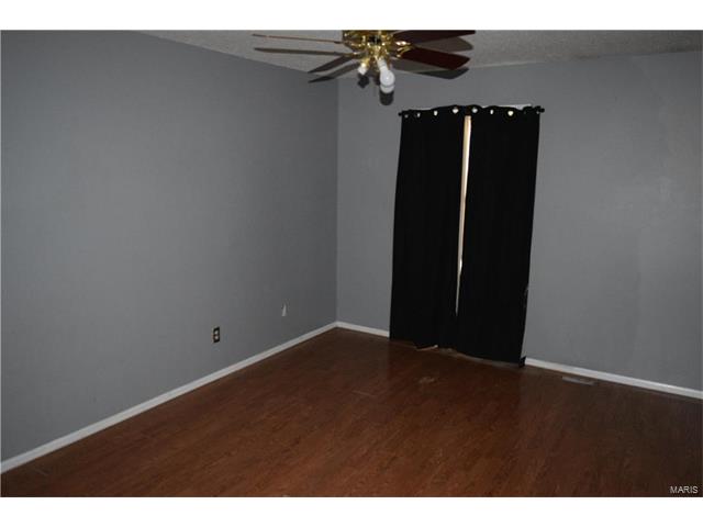 516 Treetop Trl, Ballwin, MO 63021 photo 13