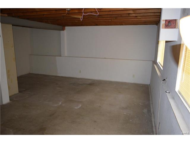 516 Treetop Trl, Ballwin, MO 63021 photo 16