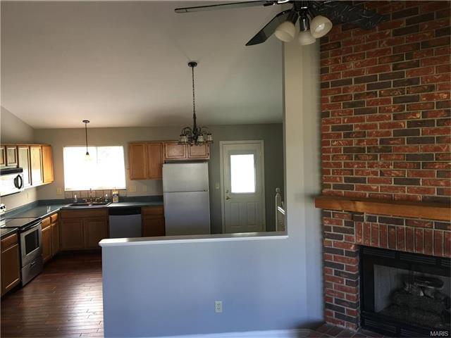 13 Jacqueline, O'fallon, MO 63368 photo 2